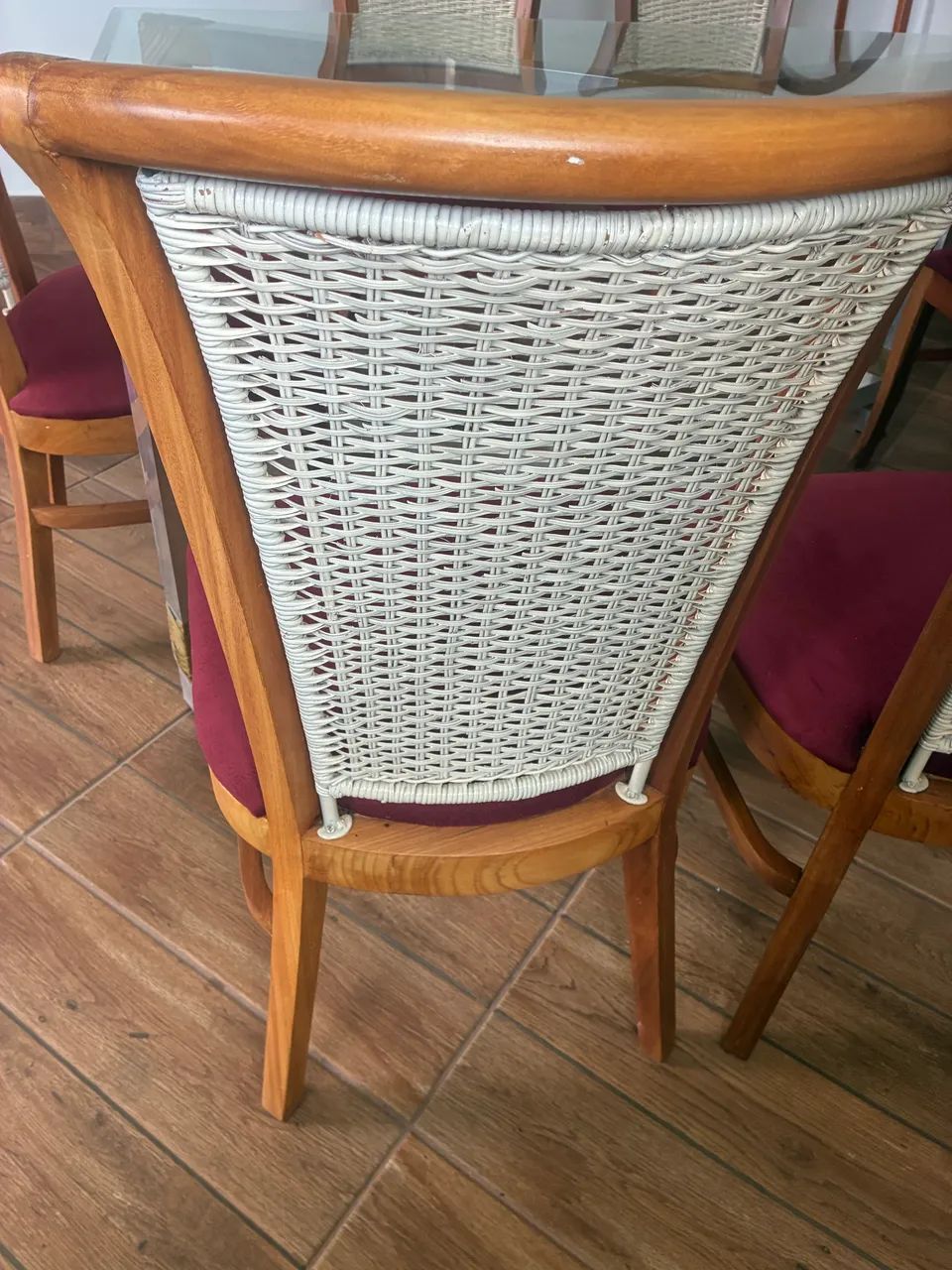 Mesa perfeita 6 cadeiras madeira maciça  - Foto 2