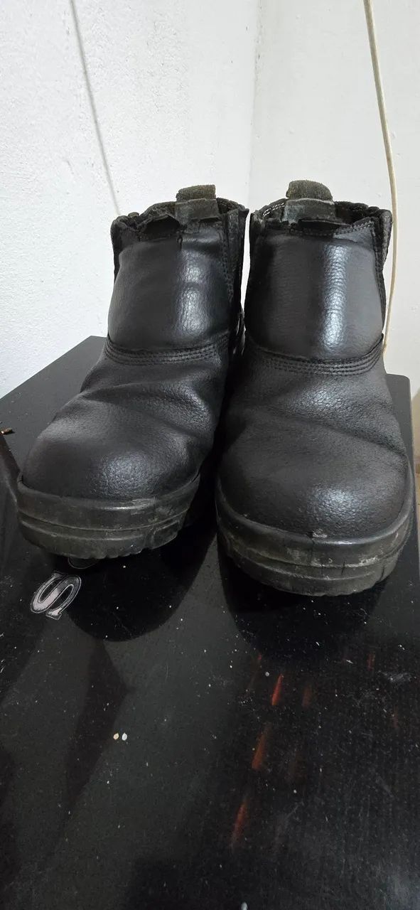 Bota de trabalho N42 - Foto 3