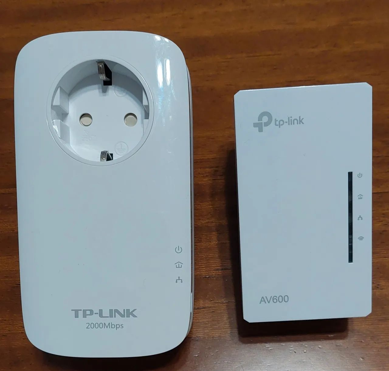 Kit Powerline TP-LINK TL-PA9020P e TL-WPA4220