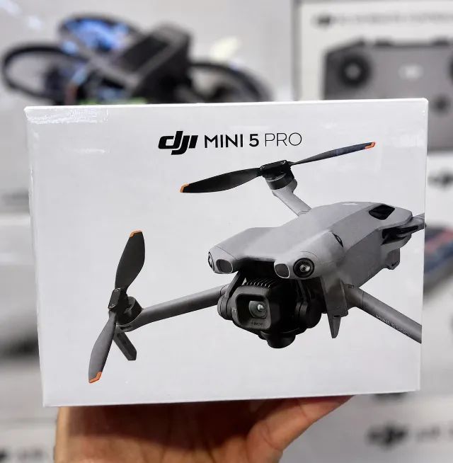 Drone DJI Mini 5 Pro - Standard e Fly More Combo
