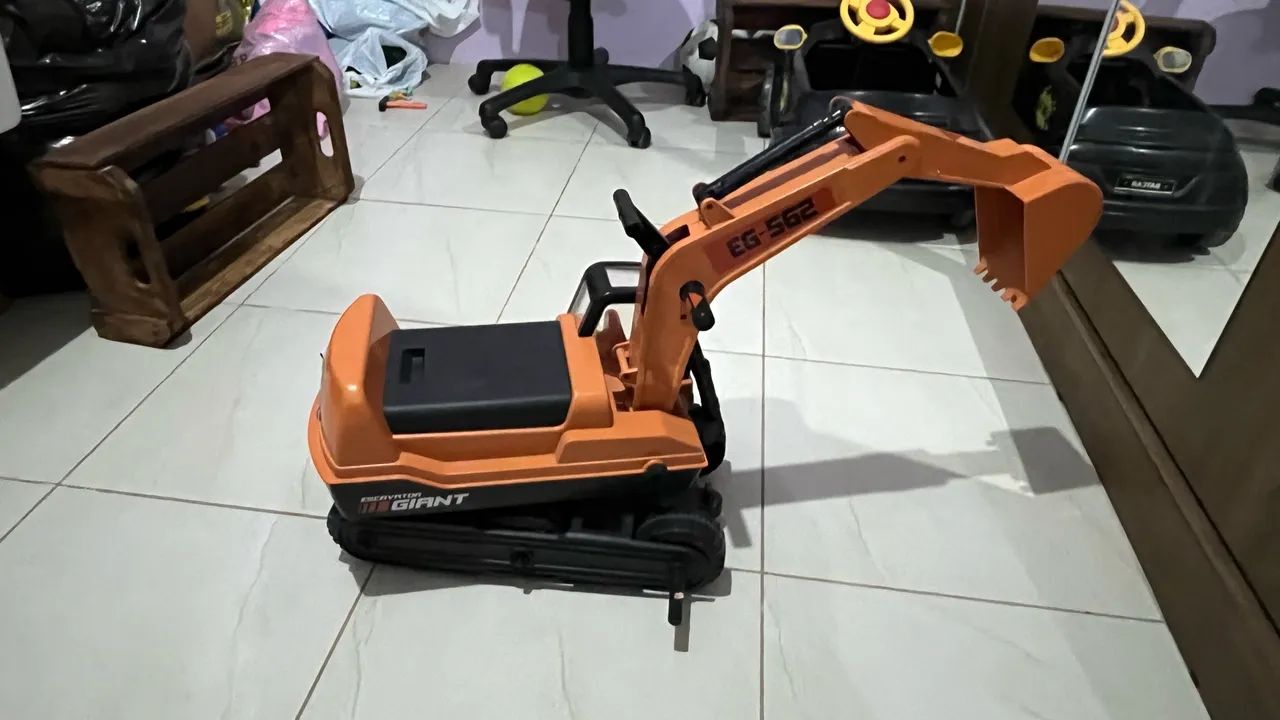 Vendo escavadeira infantil  - Foto 3
