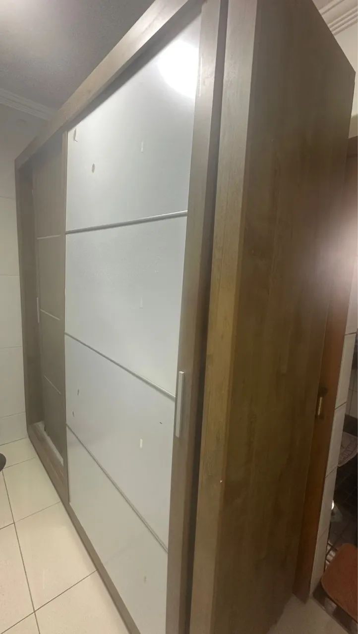 Vendo guarda-roupa
