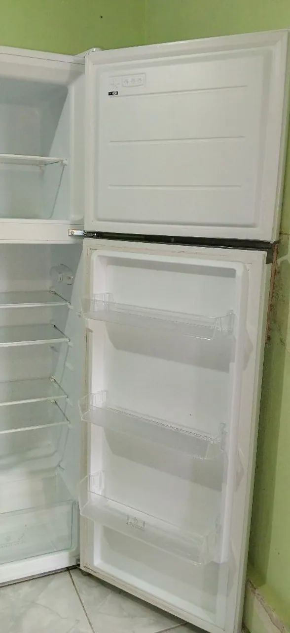 Geladeira Midea 2 portas - Foto 3