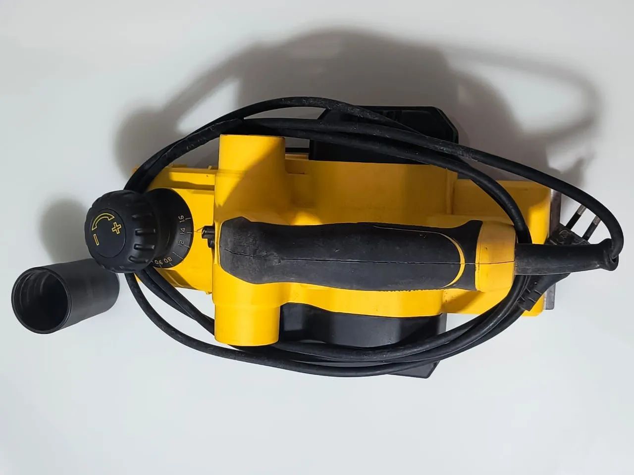 PLAINA ELÉTRICA STANLEY 750W  - Foto 2