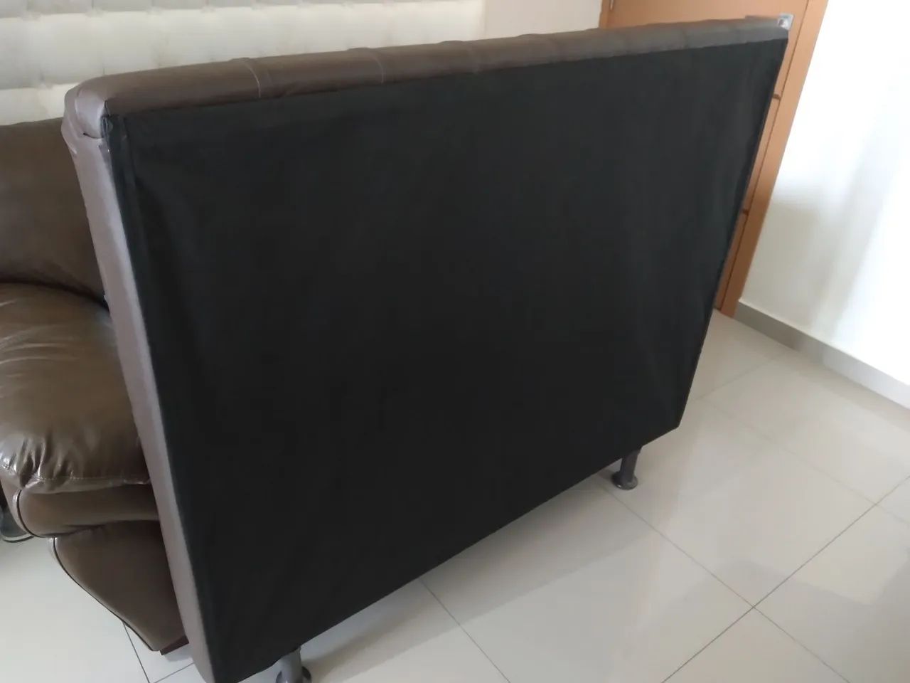Linda Cabeceira de Cama Casal (Courino Marrom) * NOVA * - Foto 4