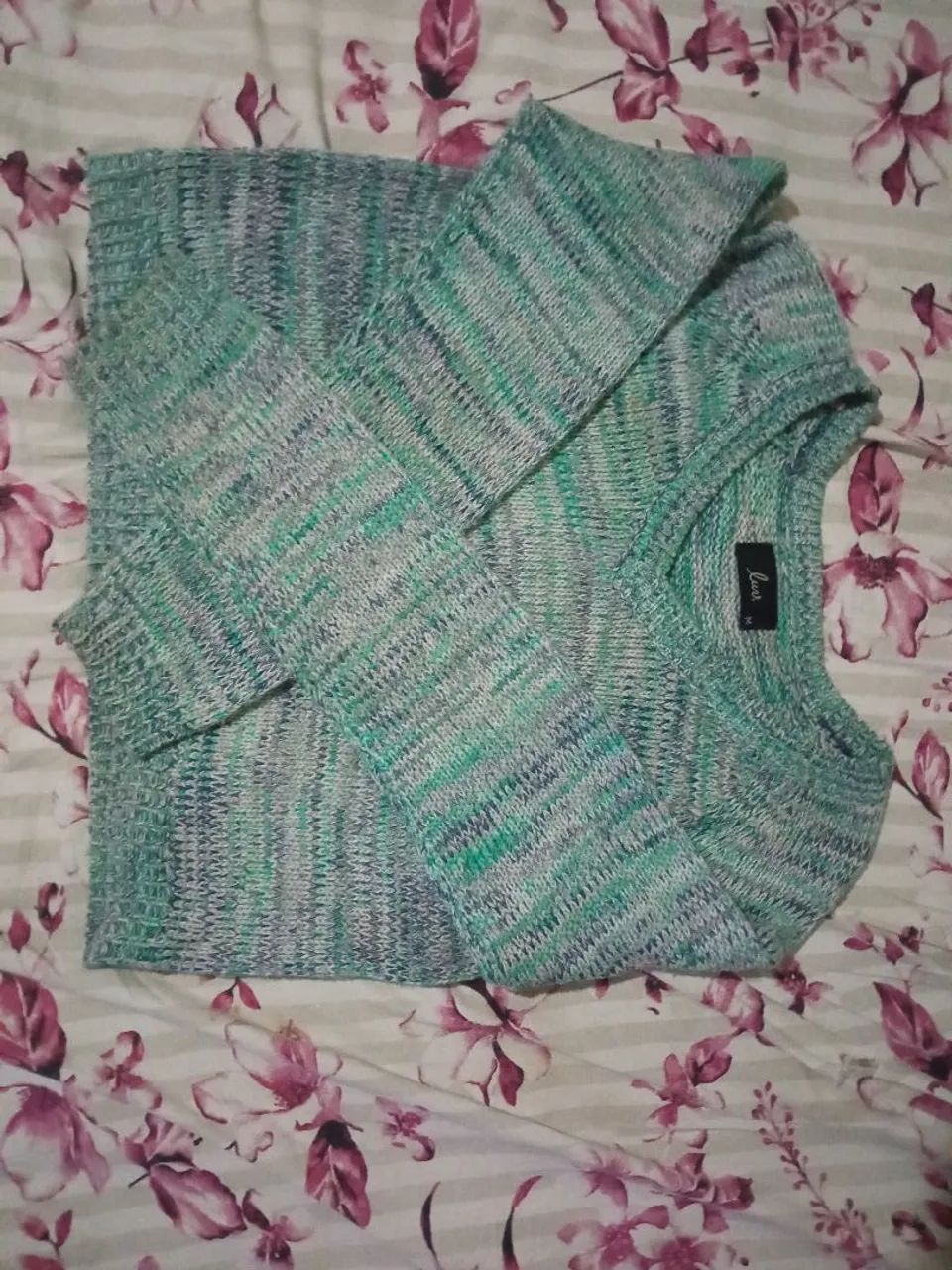 6 blusas por 50 reais  - Foto 2
