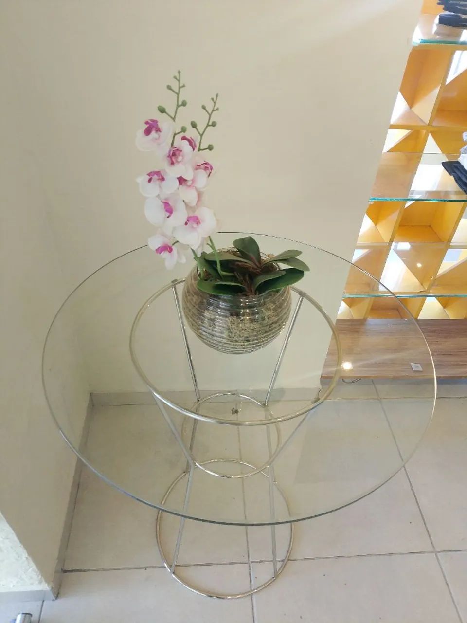 Mesa de canto em aço com tampo de vidro - Foto 3