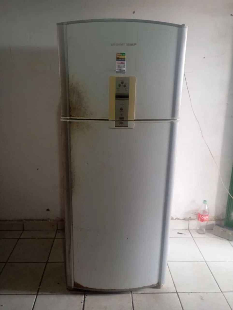 Geladeira com defeito 