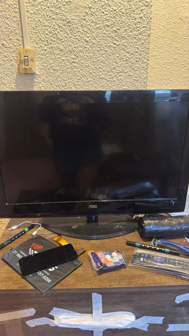 Tv AOC 28 polegadas funcionando perfeitamente 200$ - Foto 2