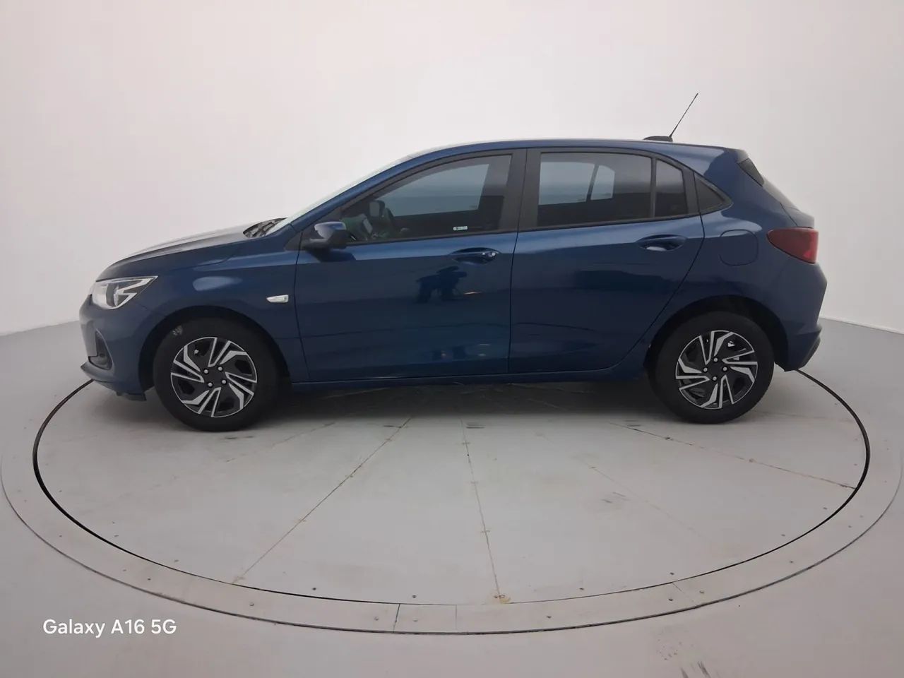 Chevrolet Onix Hatch LT 1.0 12V Flex Mec. 4P, foto 2 de 18