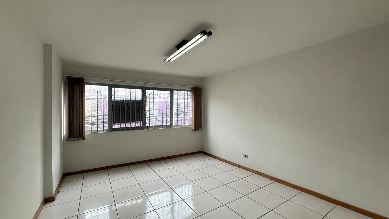 SALA COMERCIAL PARA LOCAÇÃO NO CENTRO - Foto 2