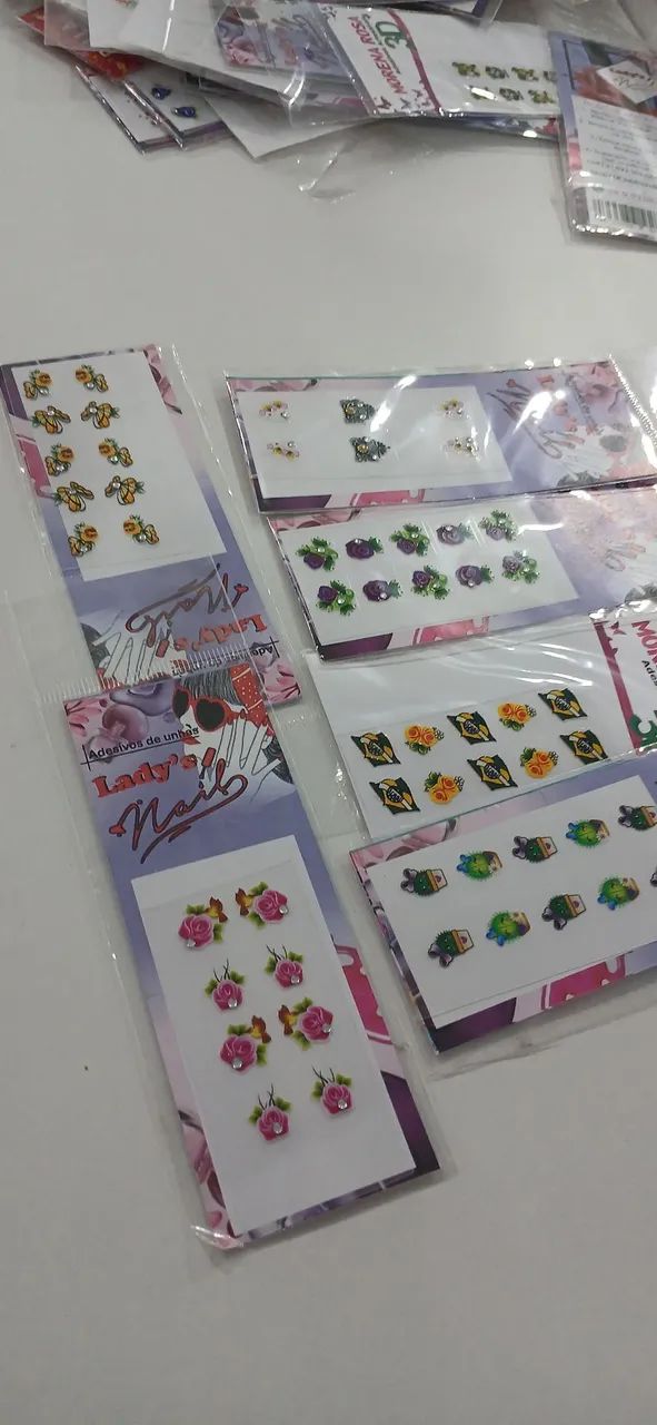 Vários materiais de manicure