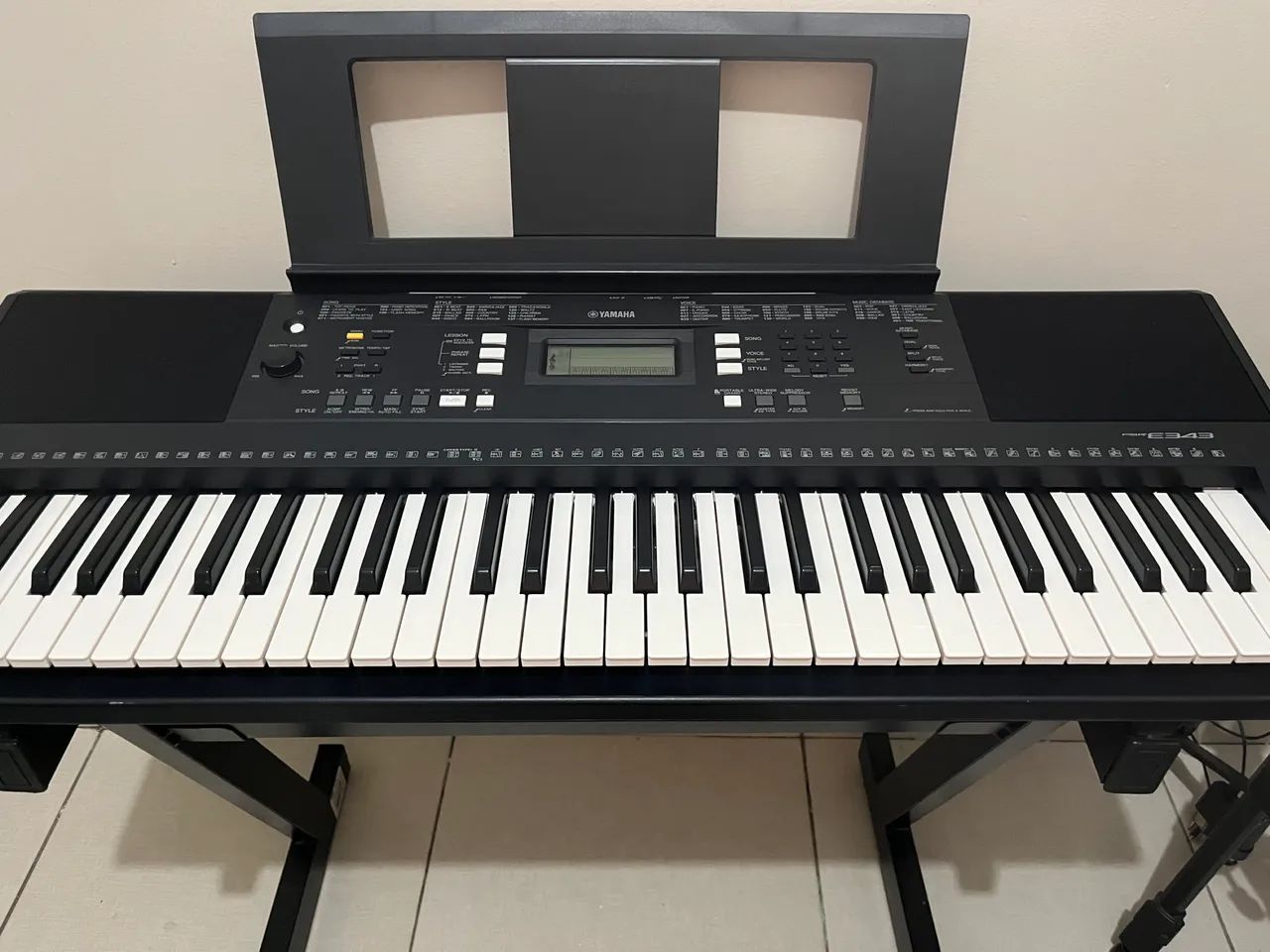 Teclado YAMAHA PSR E343 (PERFEITO P/ IGREJA) - Foto 2