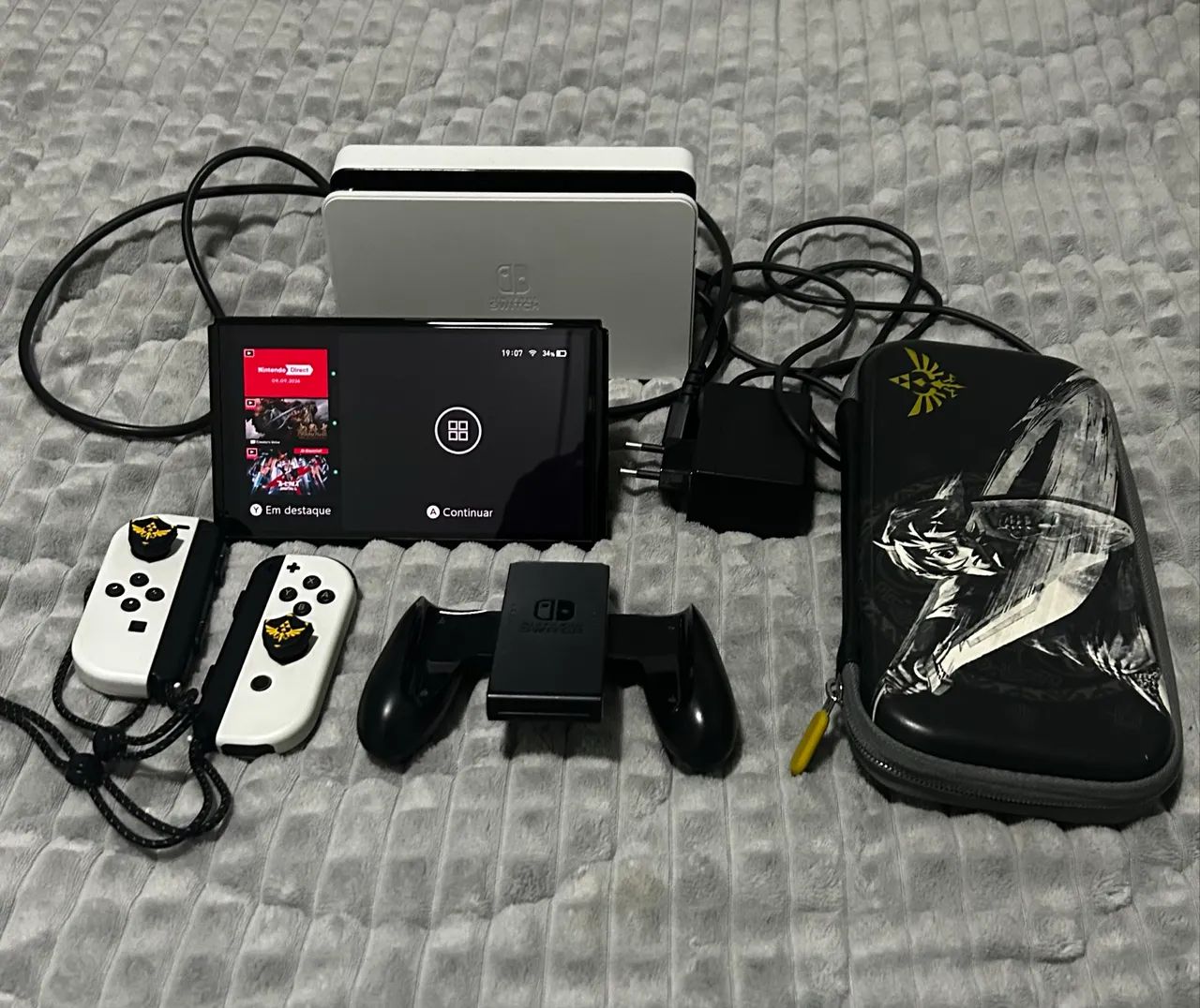 Nintendo Switch Oled 64GB + Case