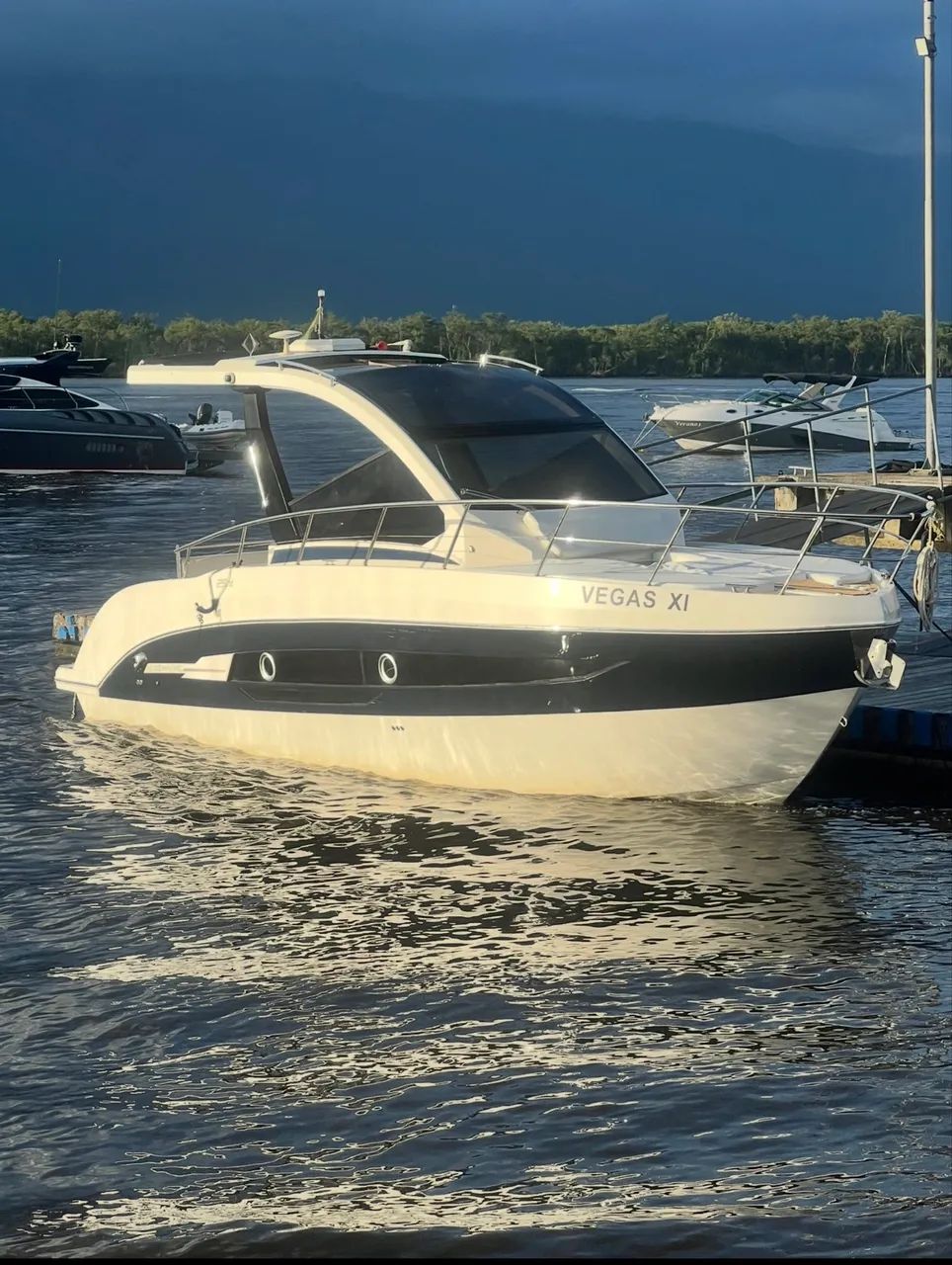 Aguz 29 HT + bote Remar com motor de 5hp