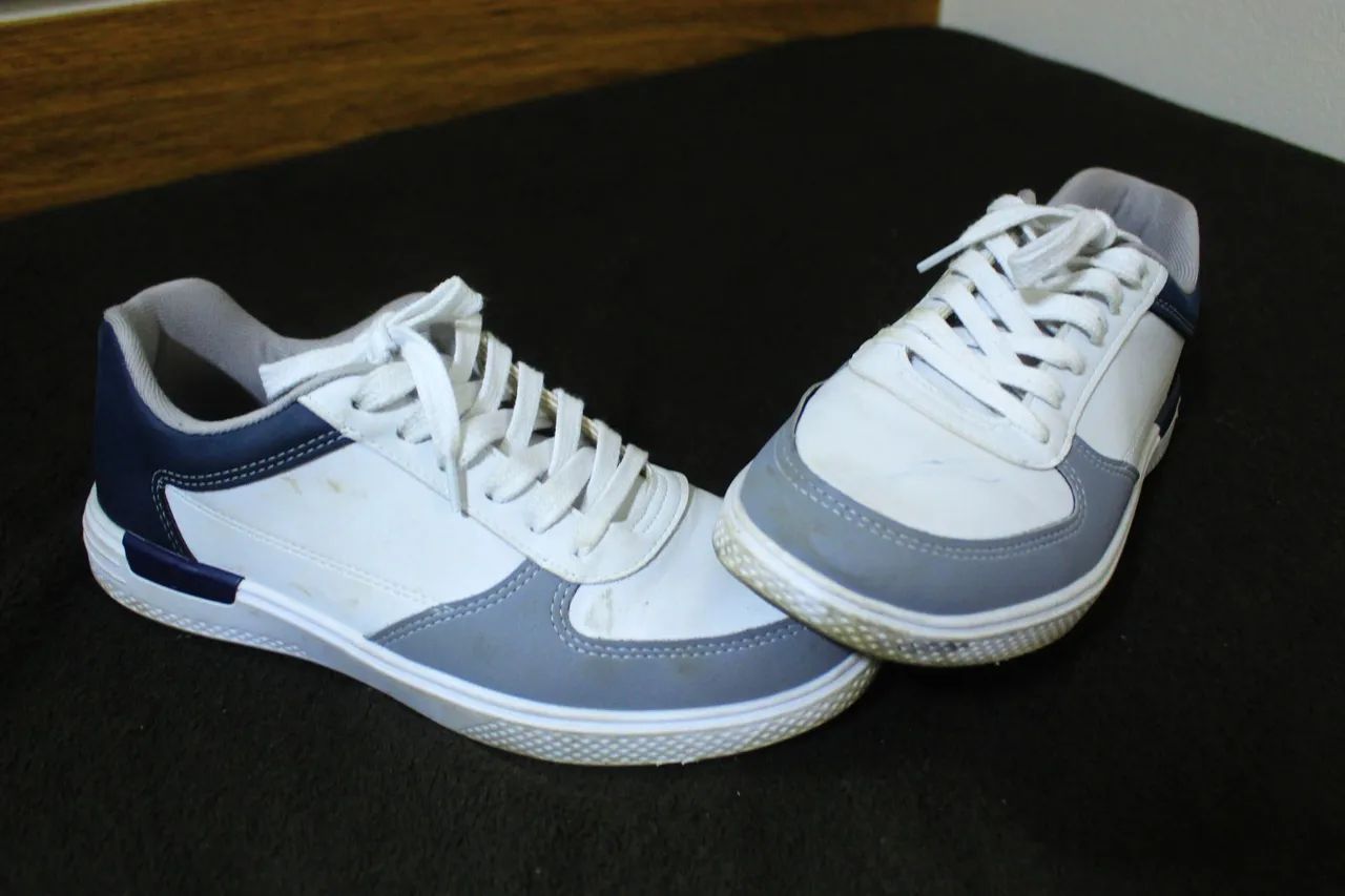 Par de sapatos brancos - Foto 5