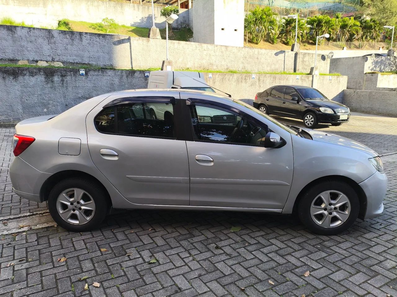 Renault Logan Zen Flex 1.6 16V 4P Mec. 2020 - Foto 3