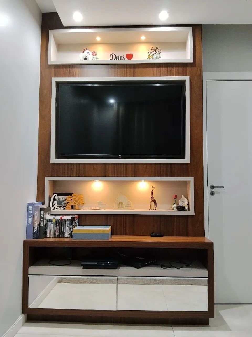Vendo rack com painel tv até 50 polegadas