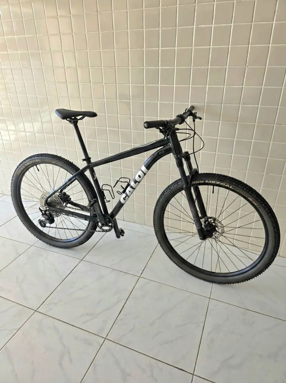 Bicicleta MTB Caloi Explorer Pro M