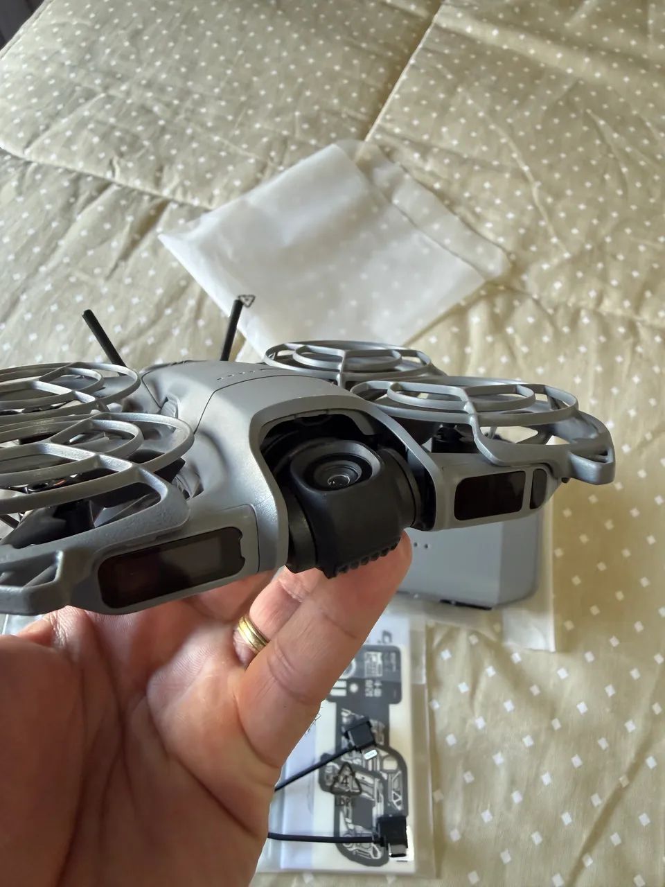 Impecável Drone DJI Neo 2 Fly More Combo - Foto 2