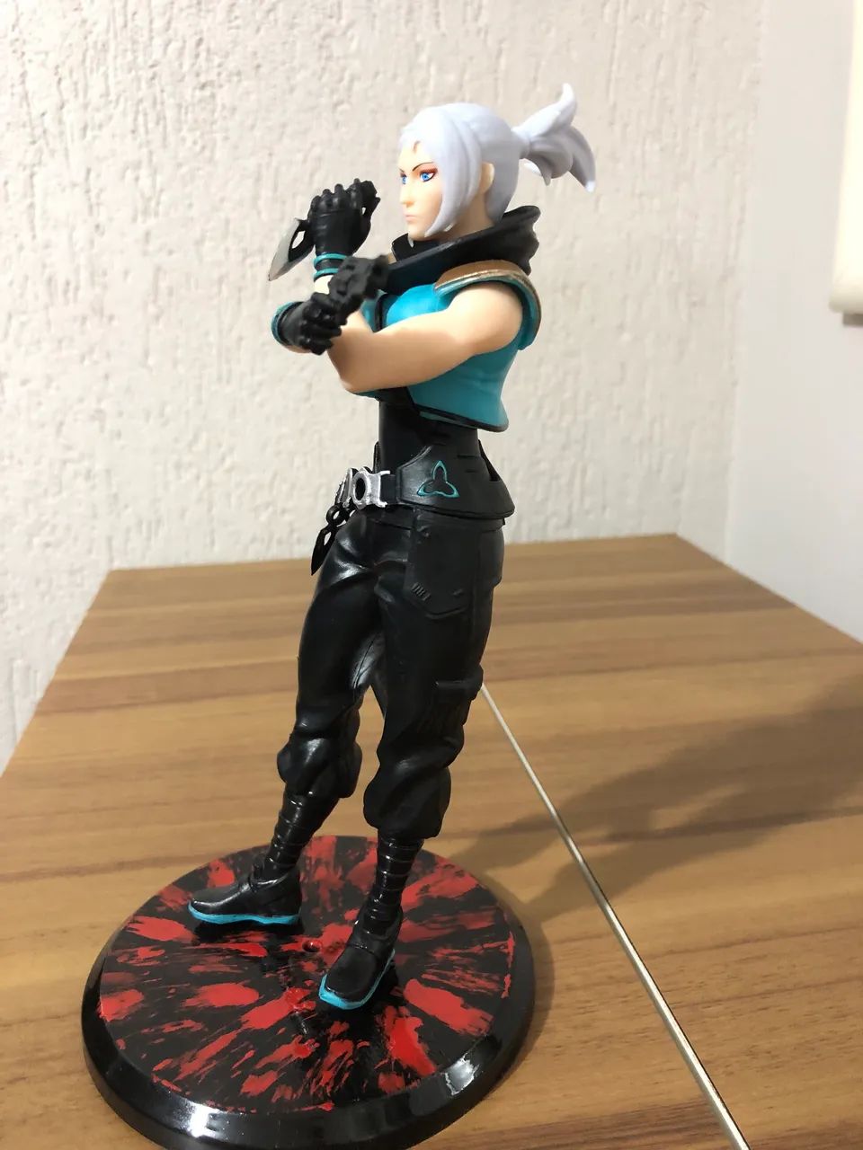 Boneco Jett Valorant 22 cm  - Foto 4