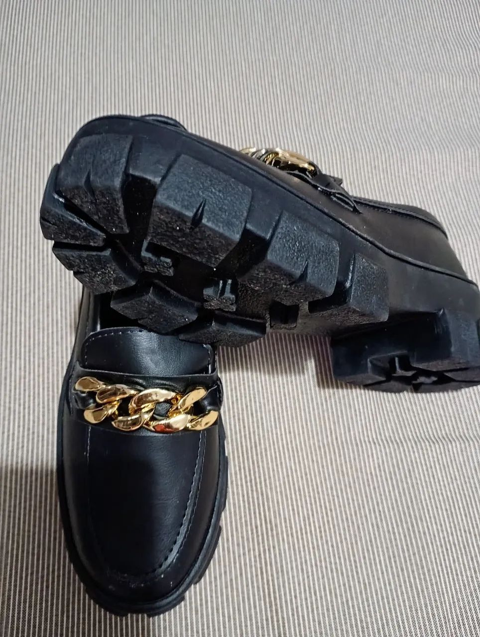Mocassim com corrente dourada - Foto 4