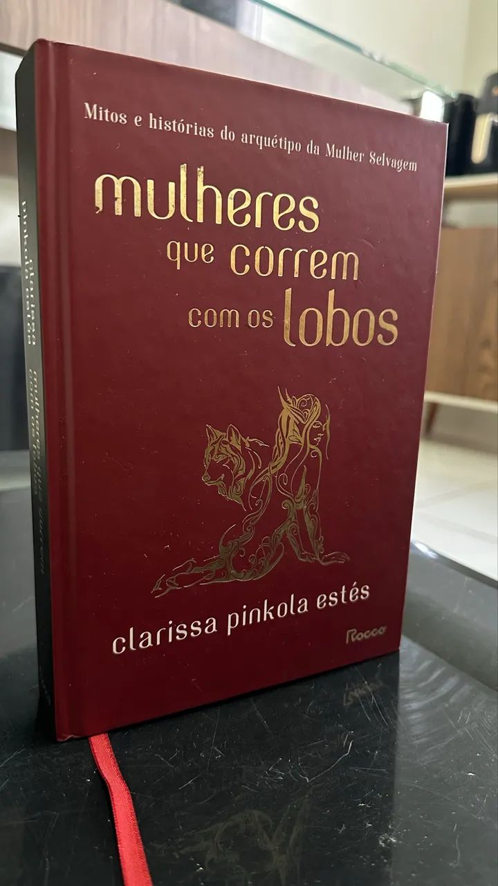 Vende-se excelente livro: Mulheres que correm com lobos.