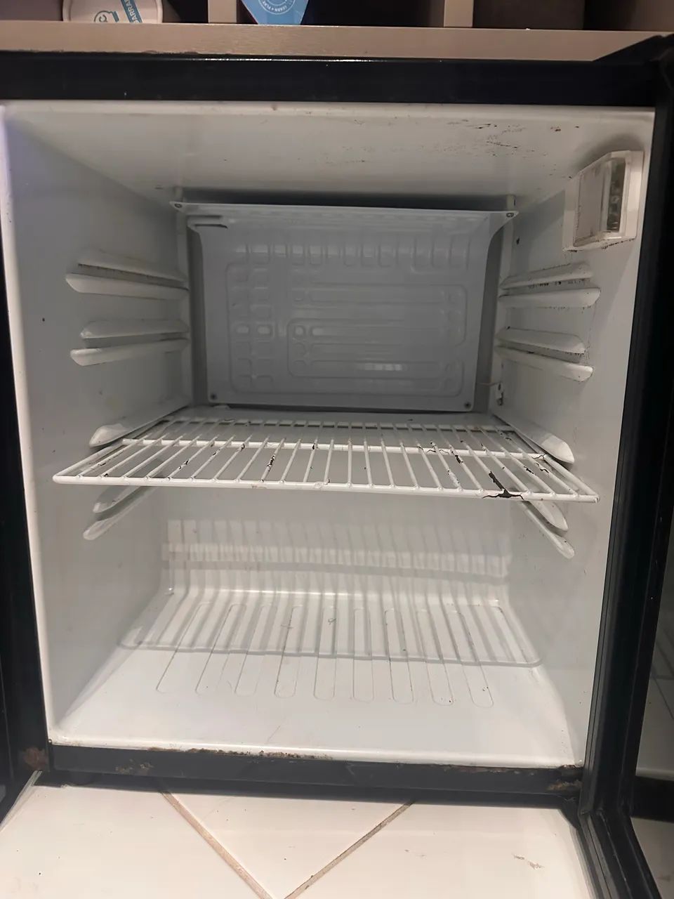 Frigobar MG Eletro 50L - Foto 3
