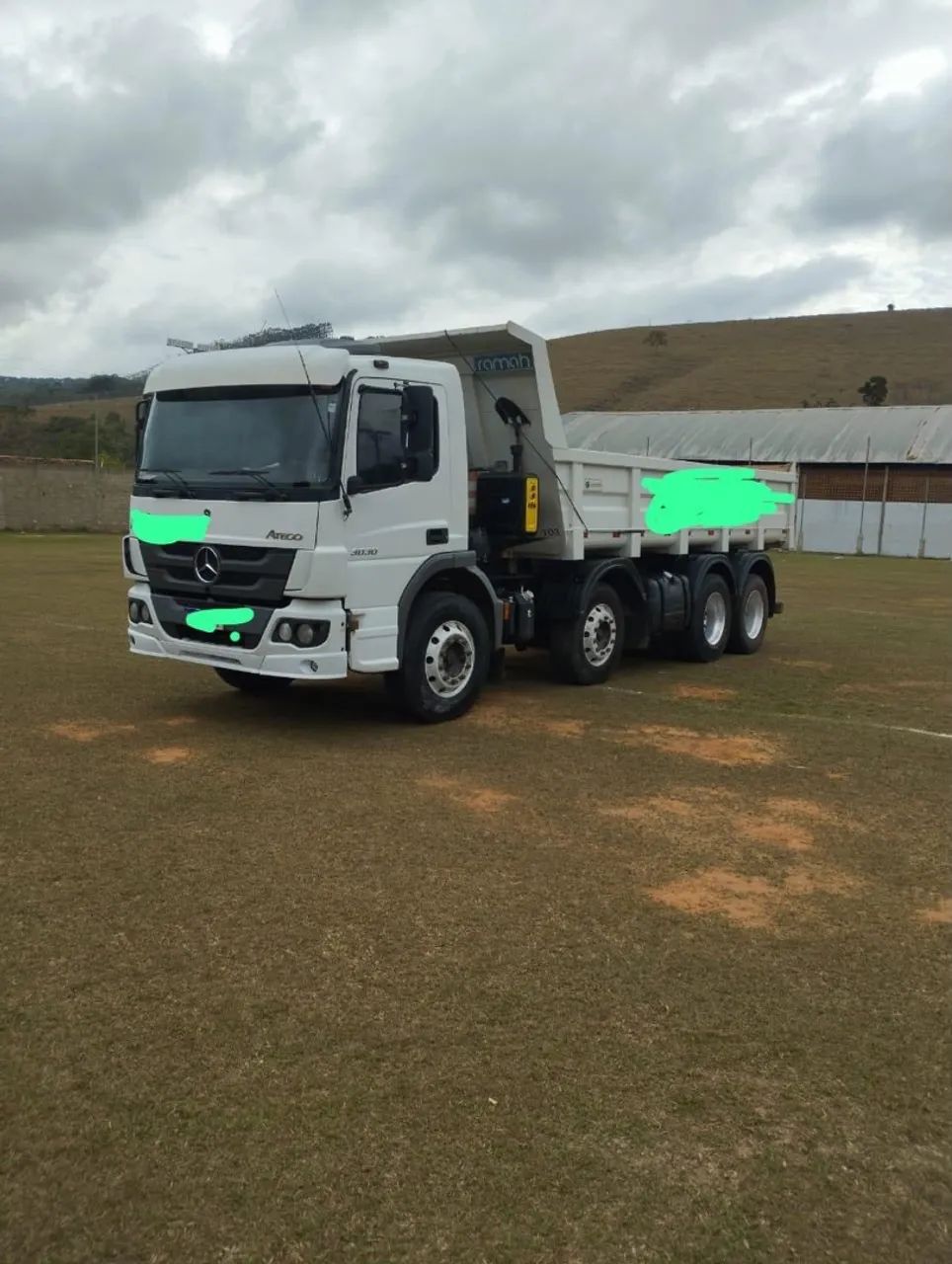 Caminhão Atego 3030