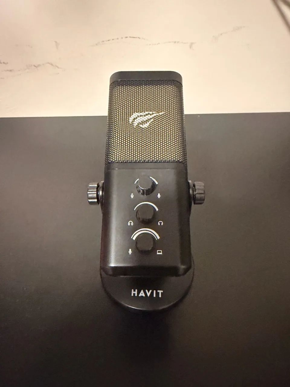 Microfone gamer com braço articulado 