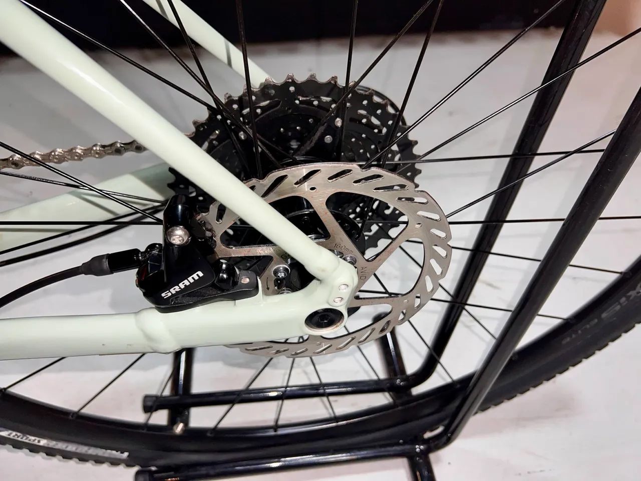 Bicicleta - Specialized Diverge E5 Comp - Tam 61 - 2022 - Foto 2