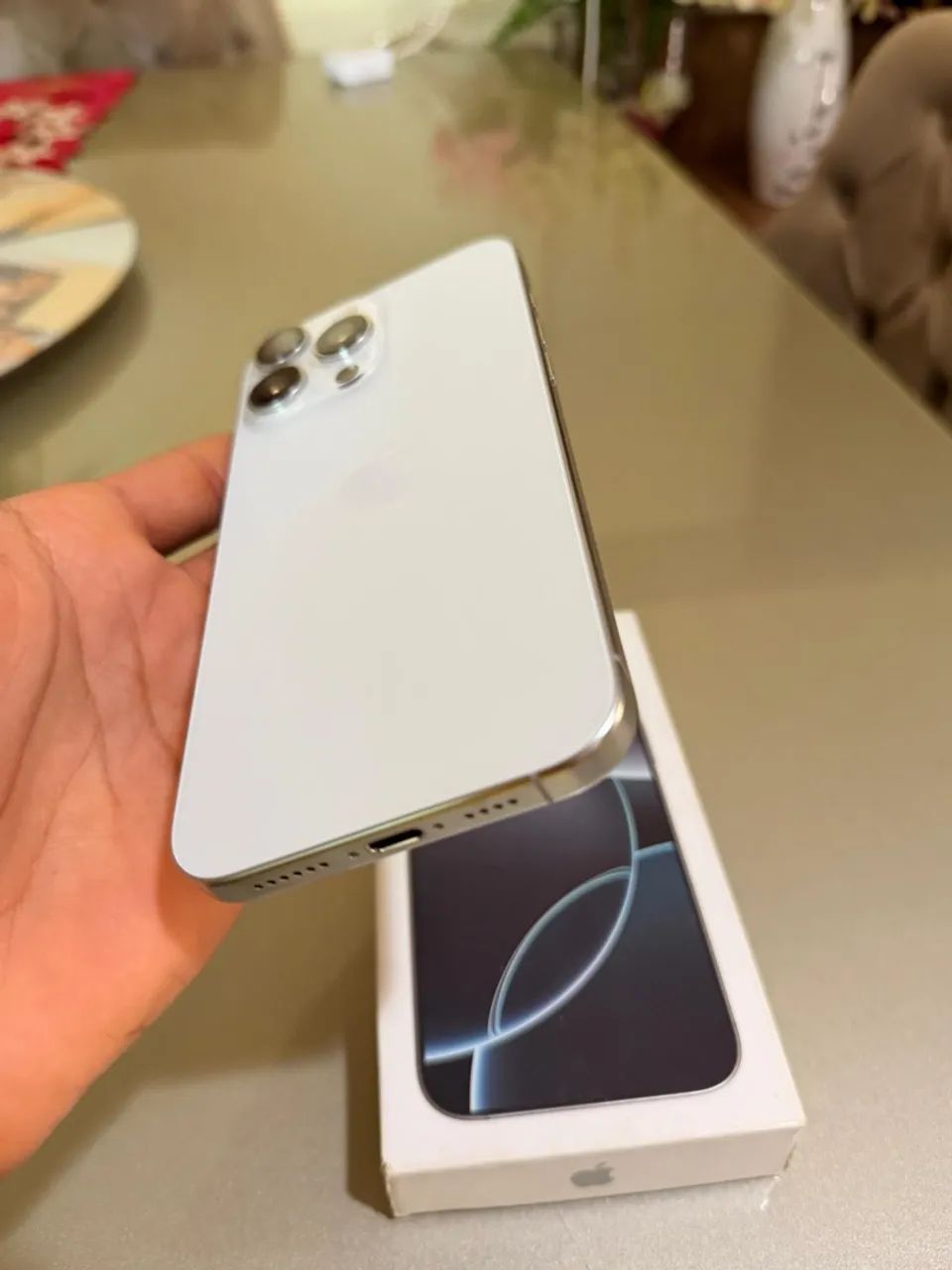 iPhone 16 pro max 256 único dono! - Foto 2