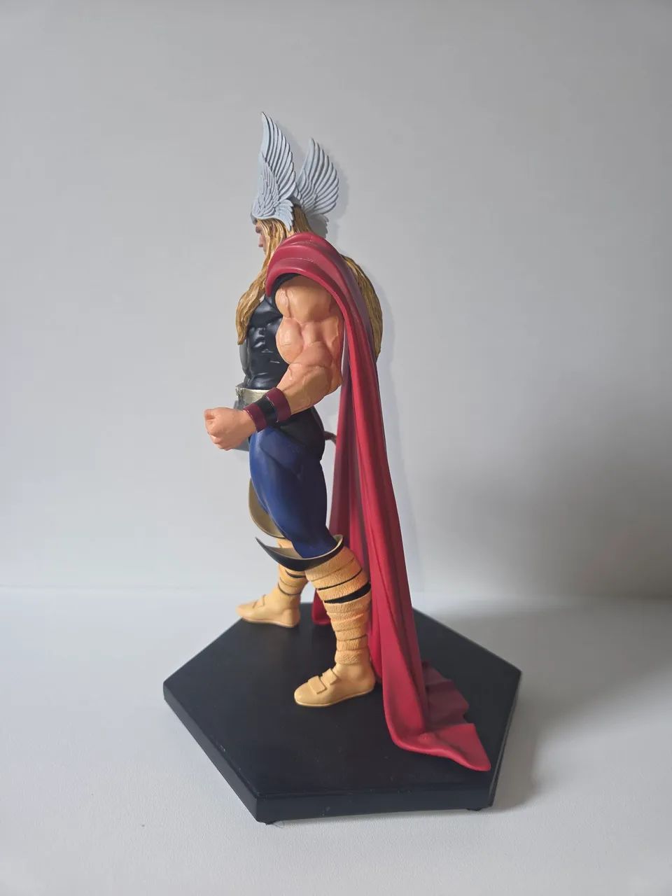 Thor comics iron studios 1/10 leia a descrição - Foto 3