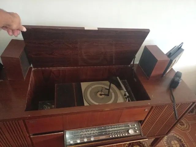 Radiola de móvel com designer vintage  - Foto 3