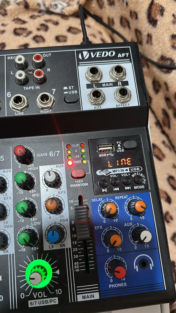 Mesa de som 7 canais com entrada USB E Bluetooth  - Foto 4