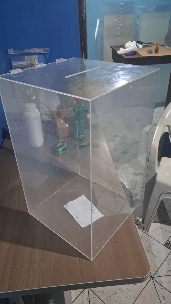 Urna de acrílico 50x30 3mm.