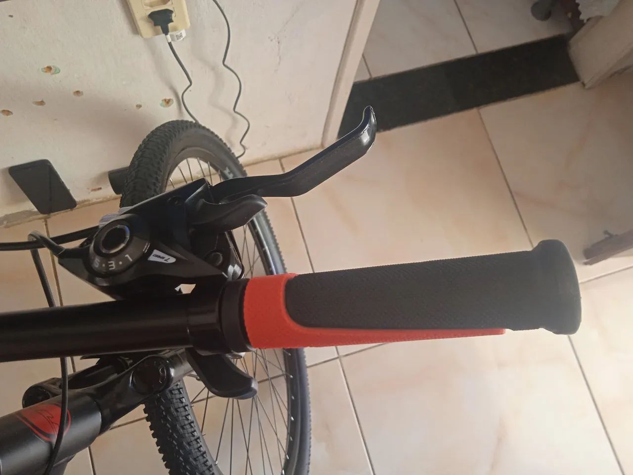 Bicicleta nova. Só usada 2 vezes - Foto 5