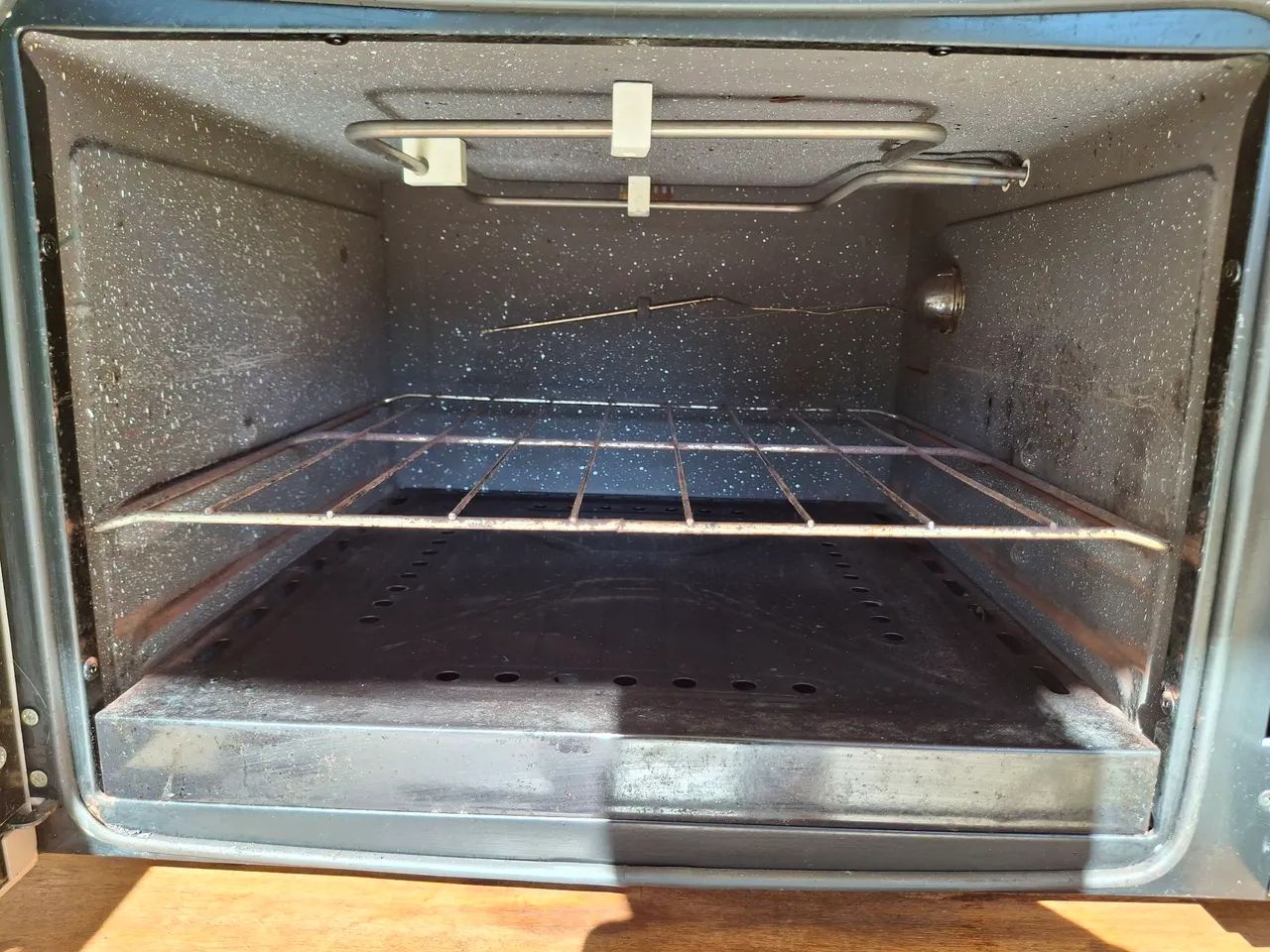 Forno elétrico 1750 kw 127 v 