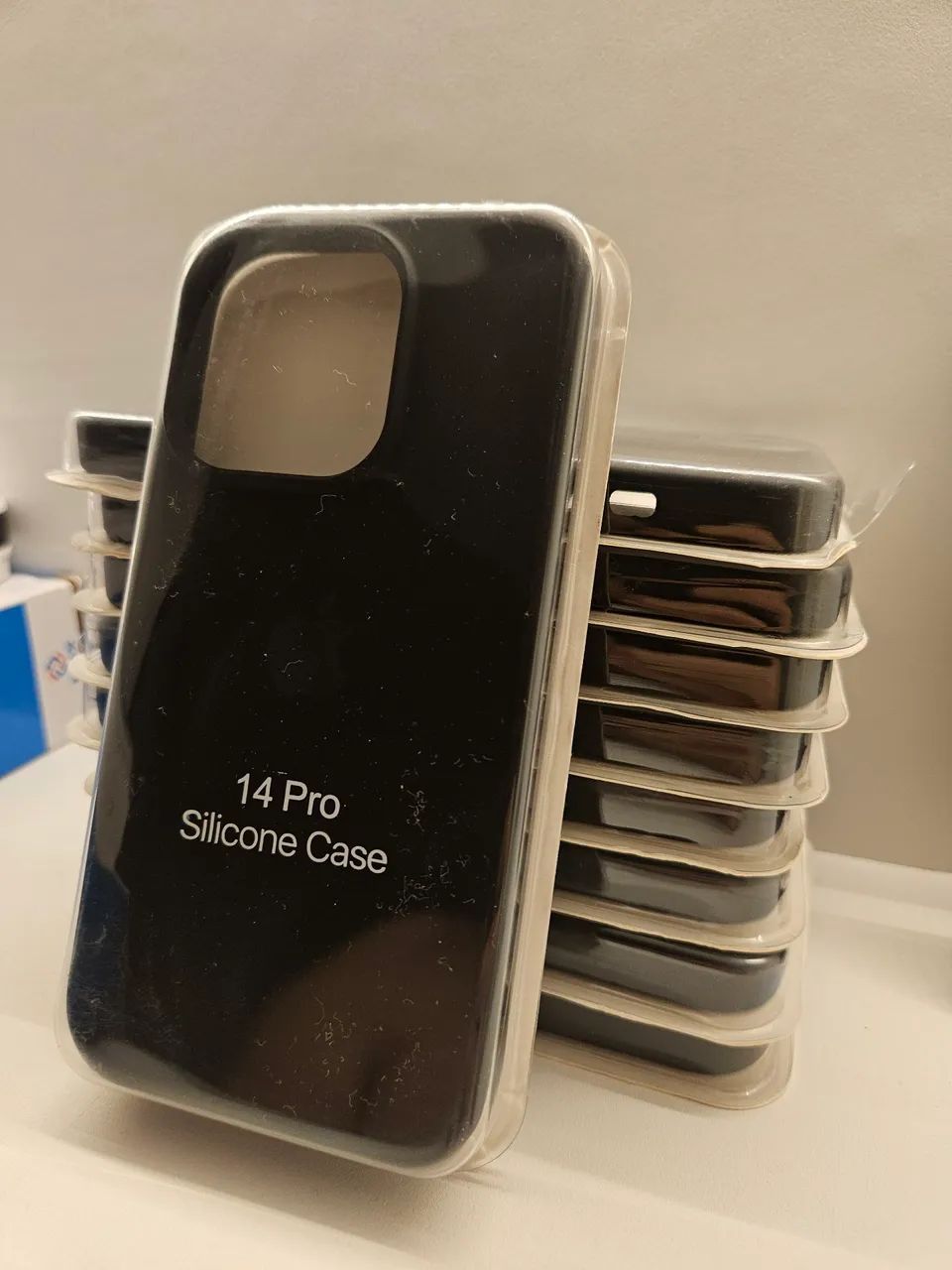 Capinha de silicone para iPhone 14 pro - Preta 
