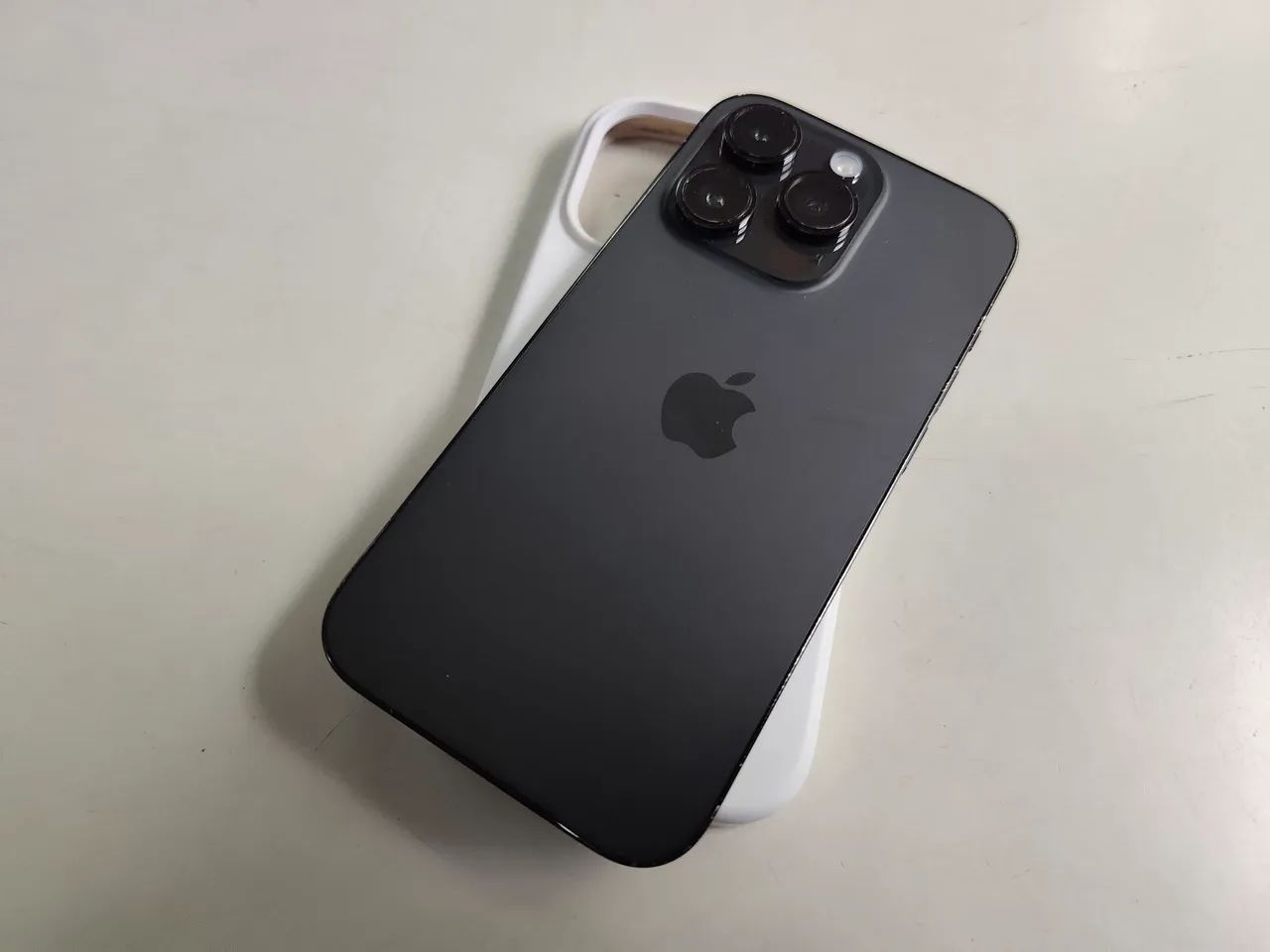 iPhone 14 pro 128GB - Foto 3