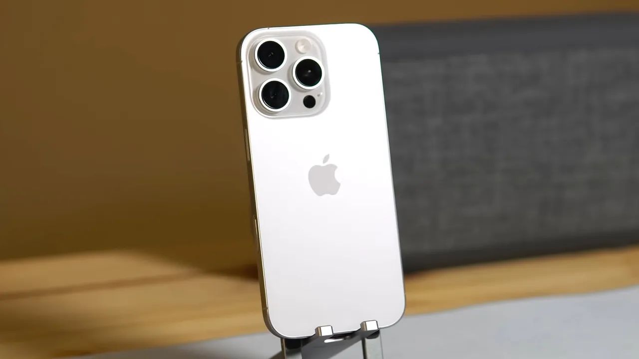 iPhone 16 Pro 90% de bateria