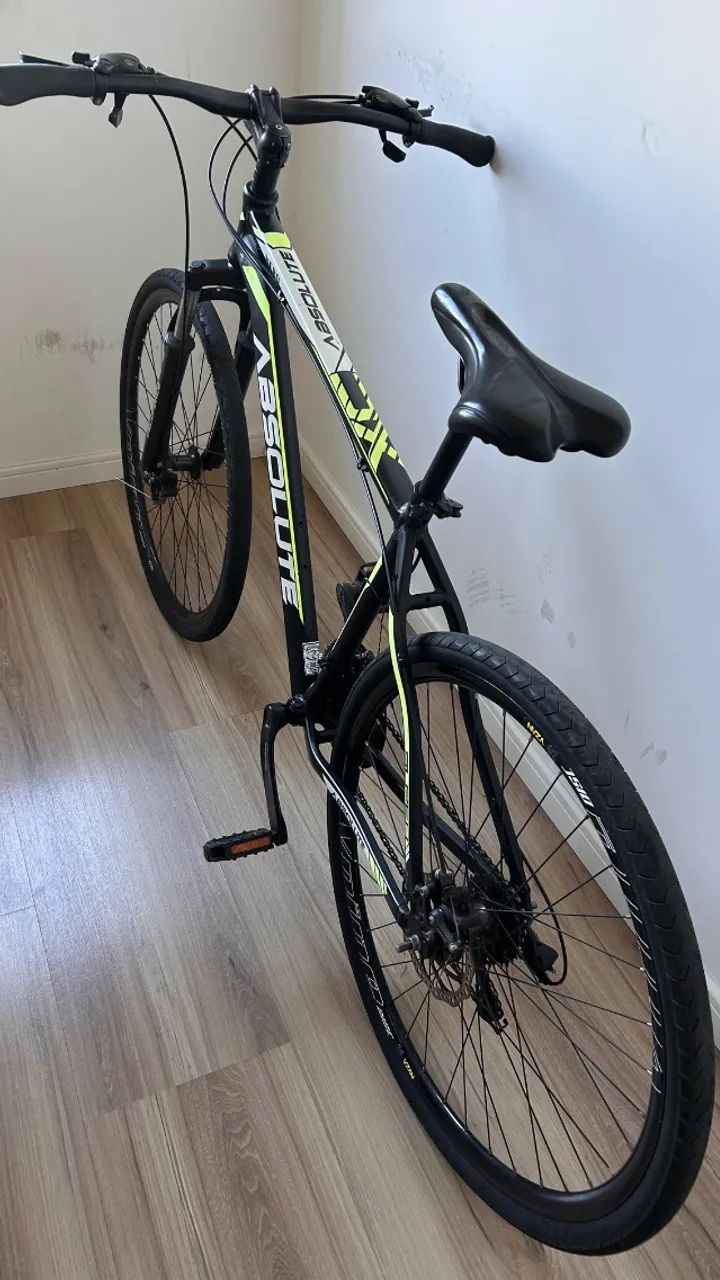 Bicicleta Absolute aro 29, preta e verde, excelente estado e pronta para rodar! - Foto 2