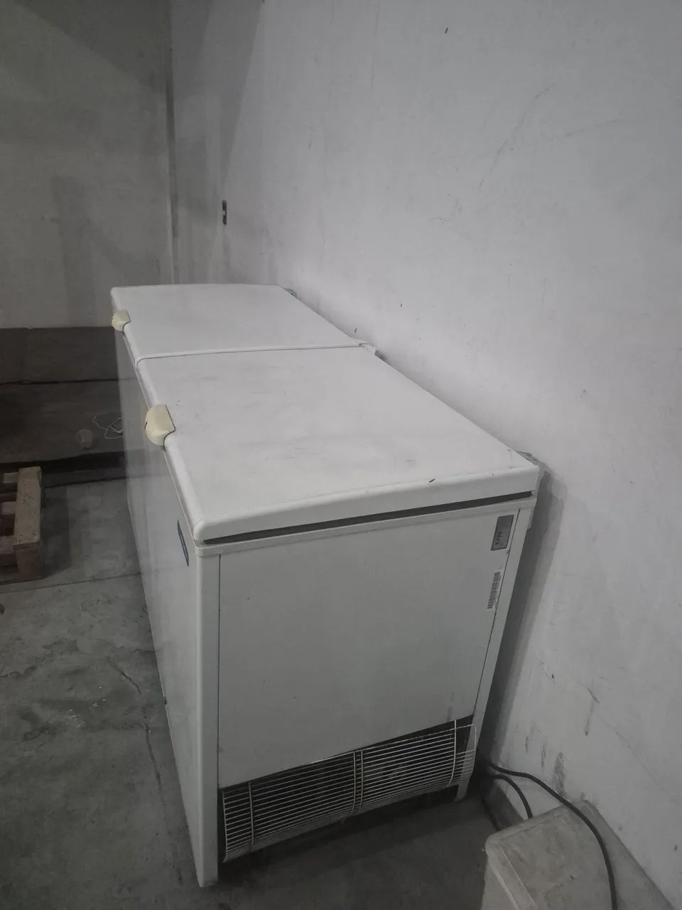 Vendo freezer vertical duas portas  - Foto 3