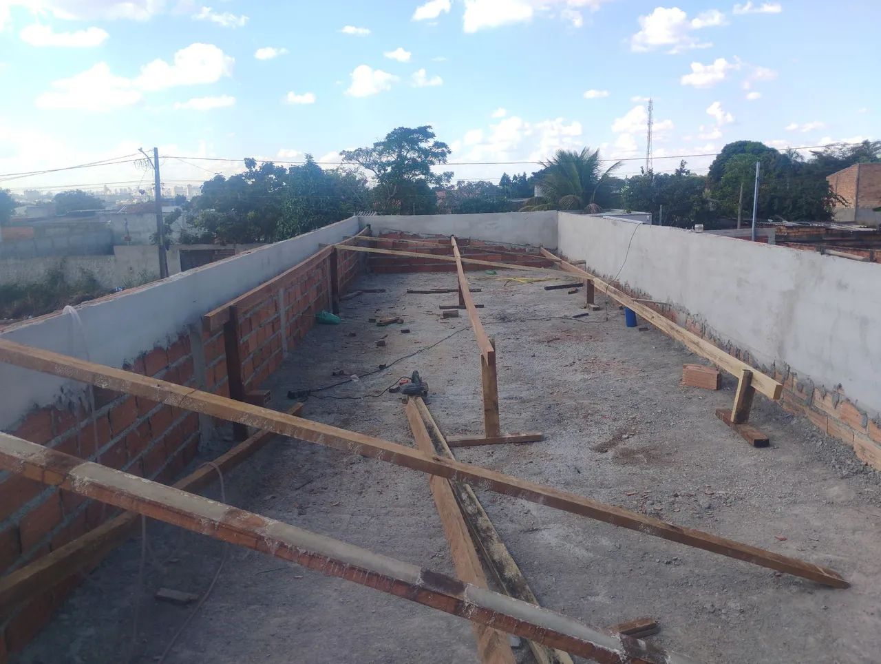 Disponível para serviços de pedreiro! - Foto 2