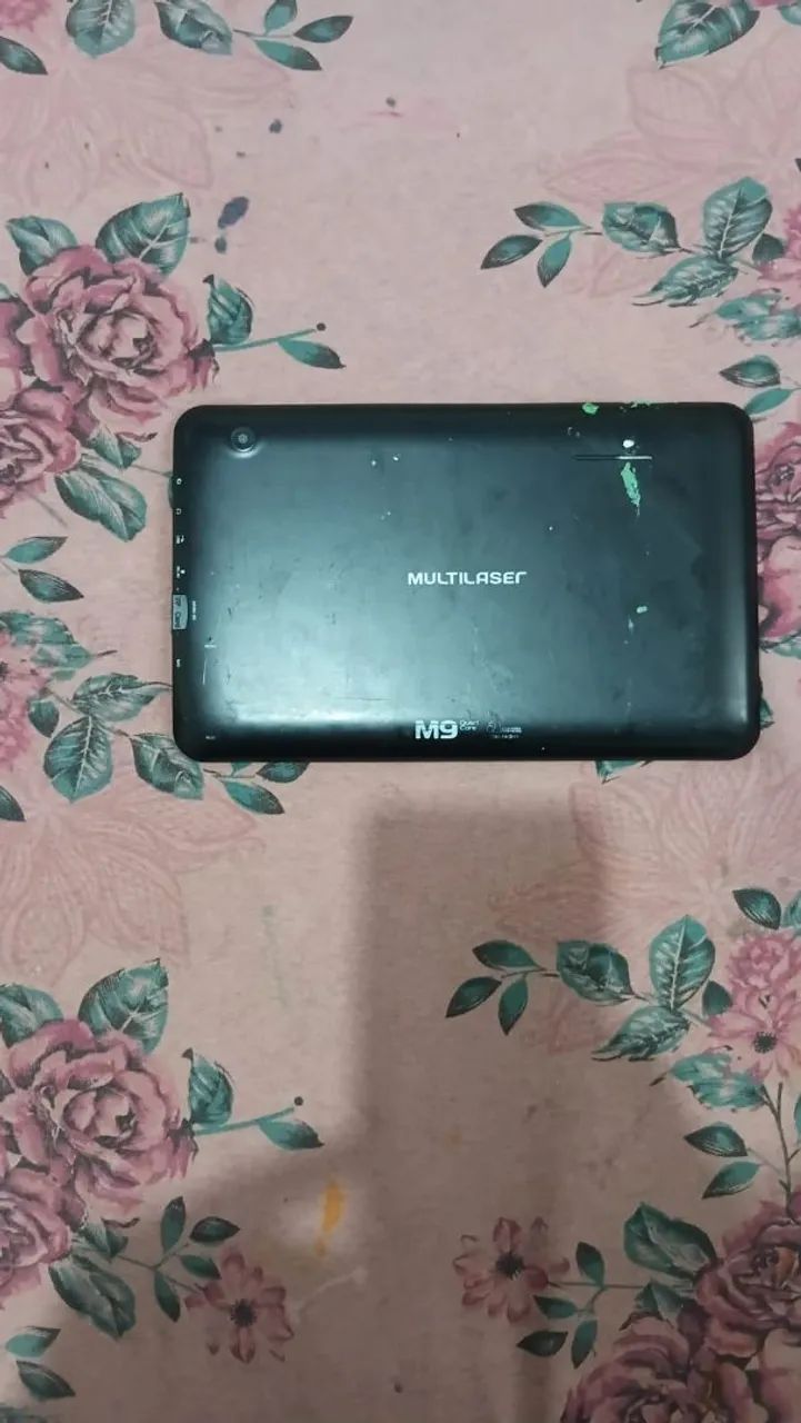 Vendo tablet pra retirar peças valor 50 - Foto 2