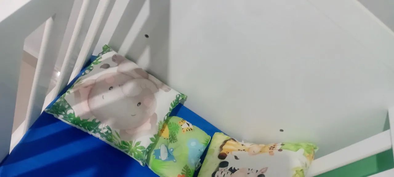 Berço com cama colchão e gavetas. - Foto 5