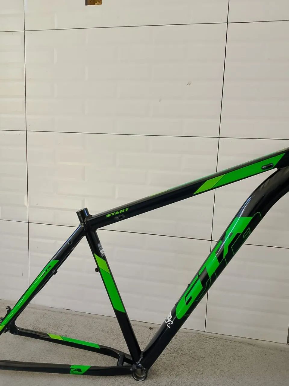Quadro de bicicleta GTA - Foto 4