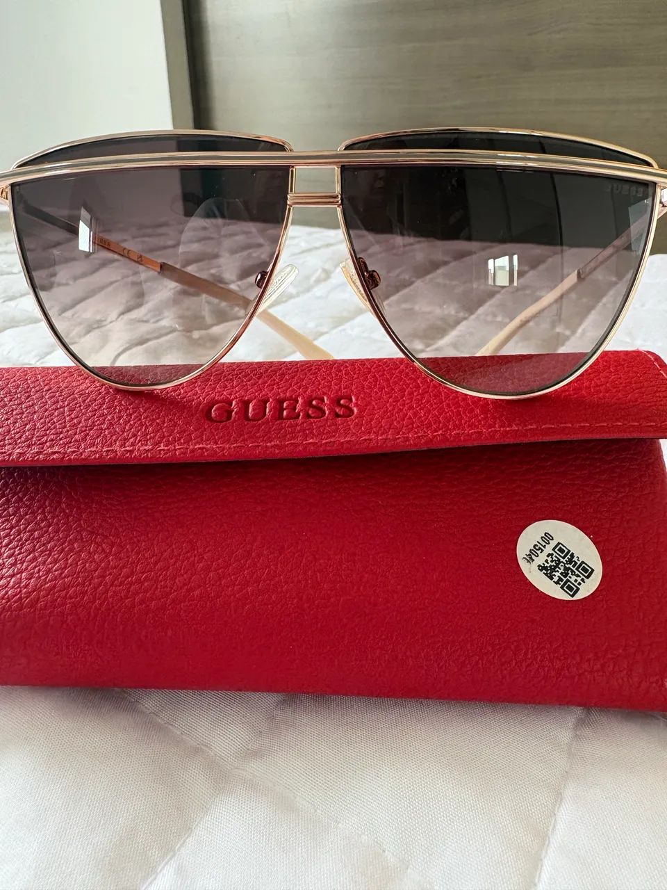Guess- óculos nunca usado  - Foto 2
