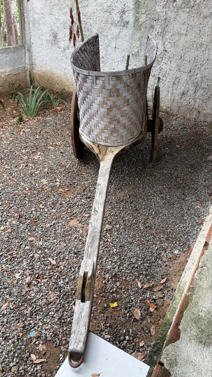 Caçamba antiga de carro de boi  - Foto 3