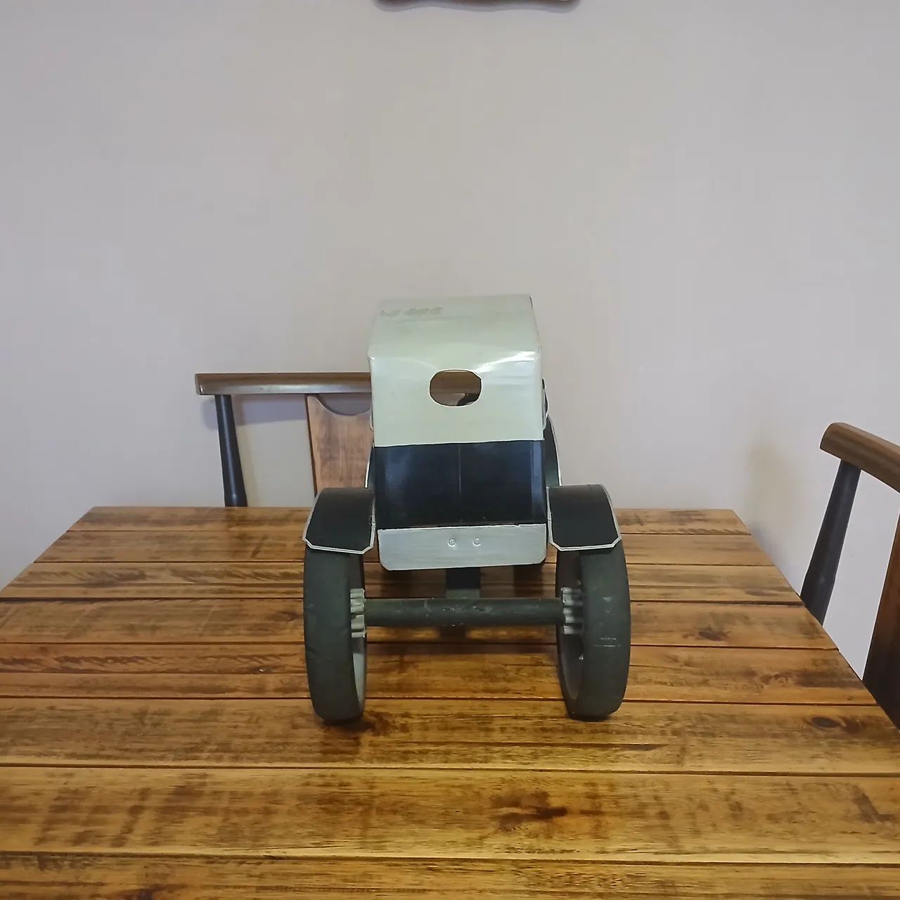 Calhambeque de metal grande antiguidade  - Foto 4